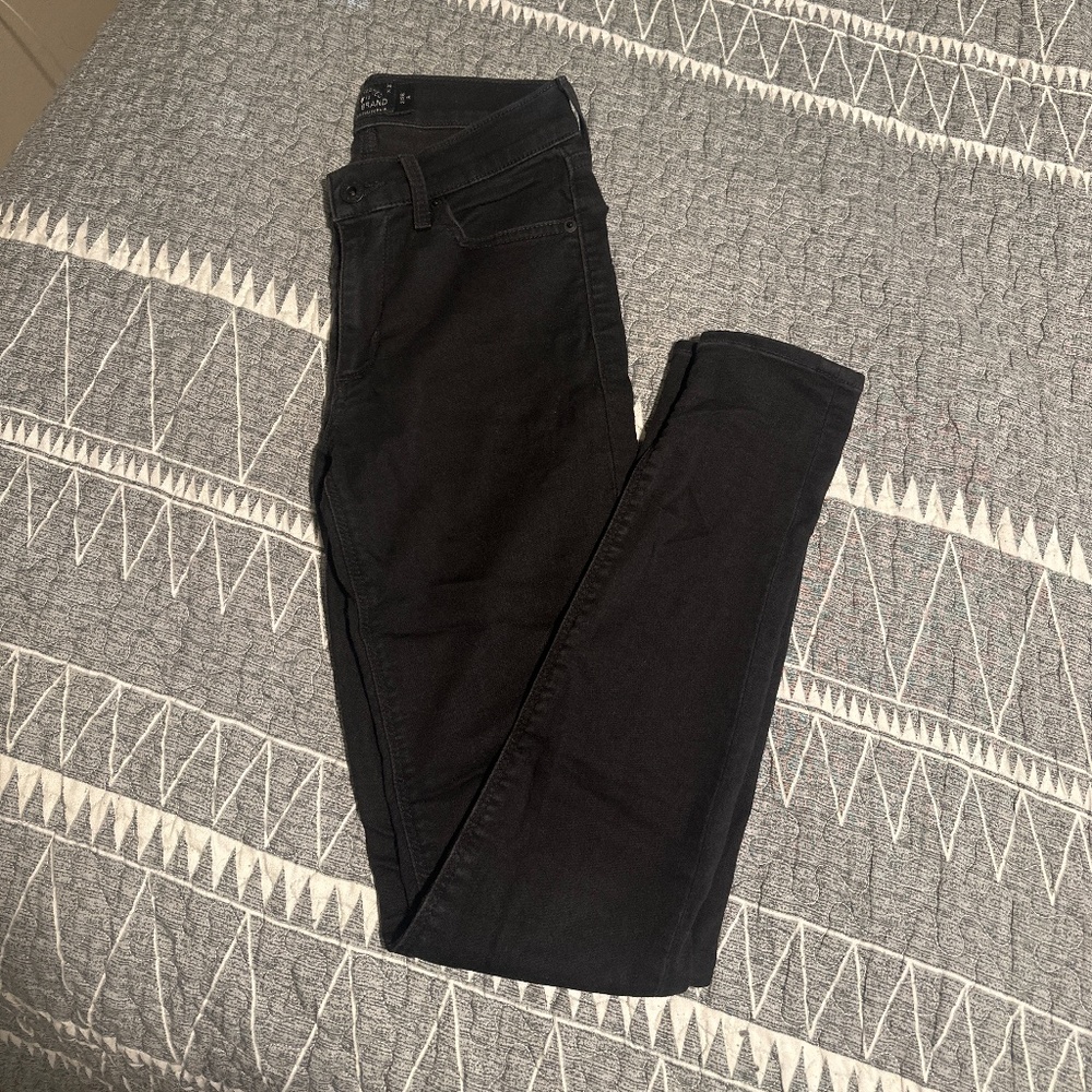 Lucky Brand Black Skinny Jeans size 2/26